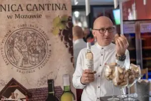 Winobus do winnicy Cantina